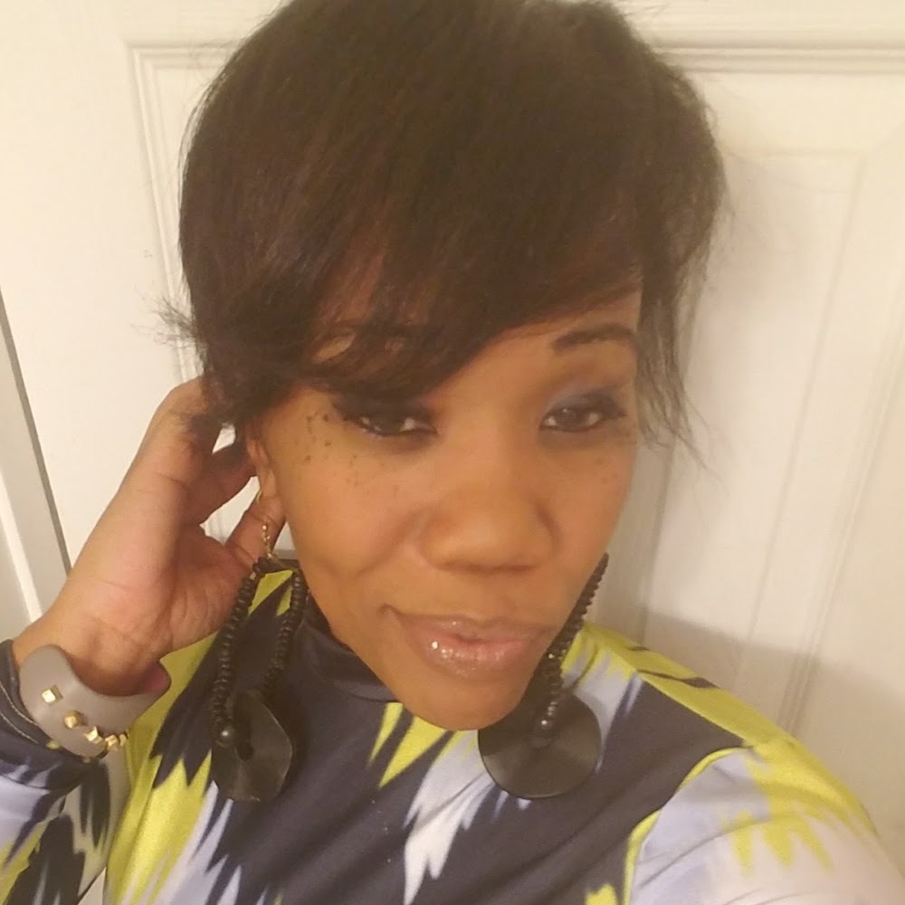 Meet your Posher, Chantilly